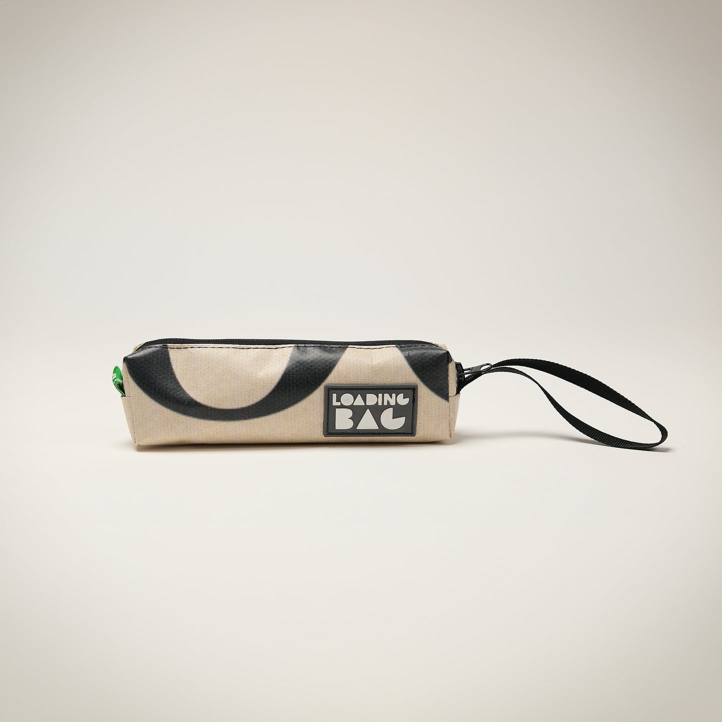 π Mini Pencil Case - Compact, Stylish, Sustainable! Crafted from upcycled billboards, durable. Compact design, perfect for on-the-go. Ideal for students, artists. Get yours today! πποΈβ¨ #CompactConvenience #SustainableStyle