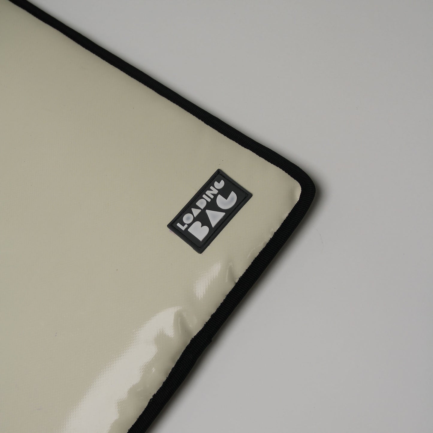 🌟 Laptop Sleeve 16" - Stylish, Sustainable Protection! Designed for MacBook 16", crafted with care. Extra protection, tailored fit, eco-friendly. Upgrade your laptop style sustainably! 💻🌿✨ #SustainableTech #ProtectiveStyle