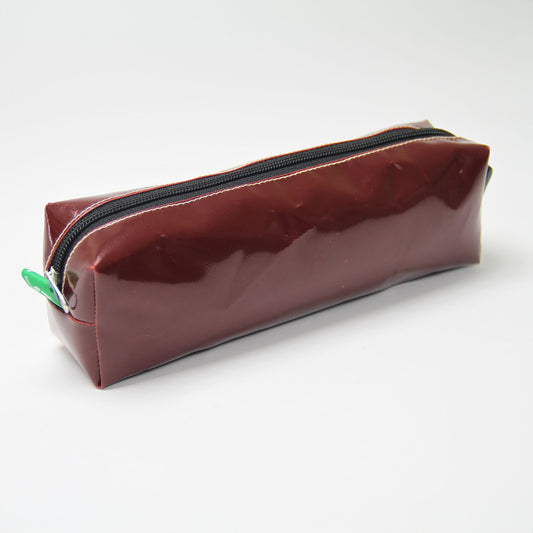  🌟 XL Bold Accessory Bag - Your Ultimate Companion!  Repurposed billboards, durable tarpulin.  Makeup, pencil, cable, accessory organizer.  Sustainable, durable, versatile.  Make a statement with sustainability! 🌿💼✨  Shop now! 💚👜 #SustainableLiving #UpcycledFashion