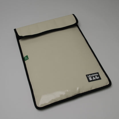 🌟 Laptop Sleeve 16" - Stylish, Sustainable Protection! Designed for MacBook 16", crafted with care. Extra protection, tailored fit, eco-friendly. Upgrade your laptop style sustainably! 💻🌿✨ #SustainableTech #ProtectiveStyle